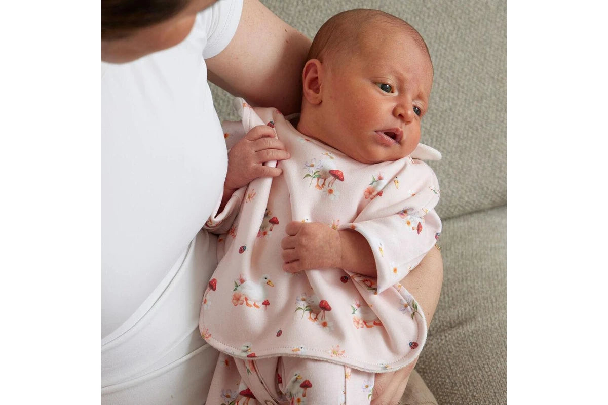 2pc Jiggle & Giggle Baby Waddling Around Jersey Bib Cotton Muslin Pink