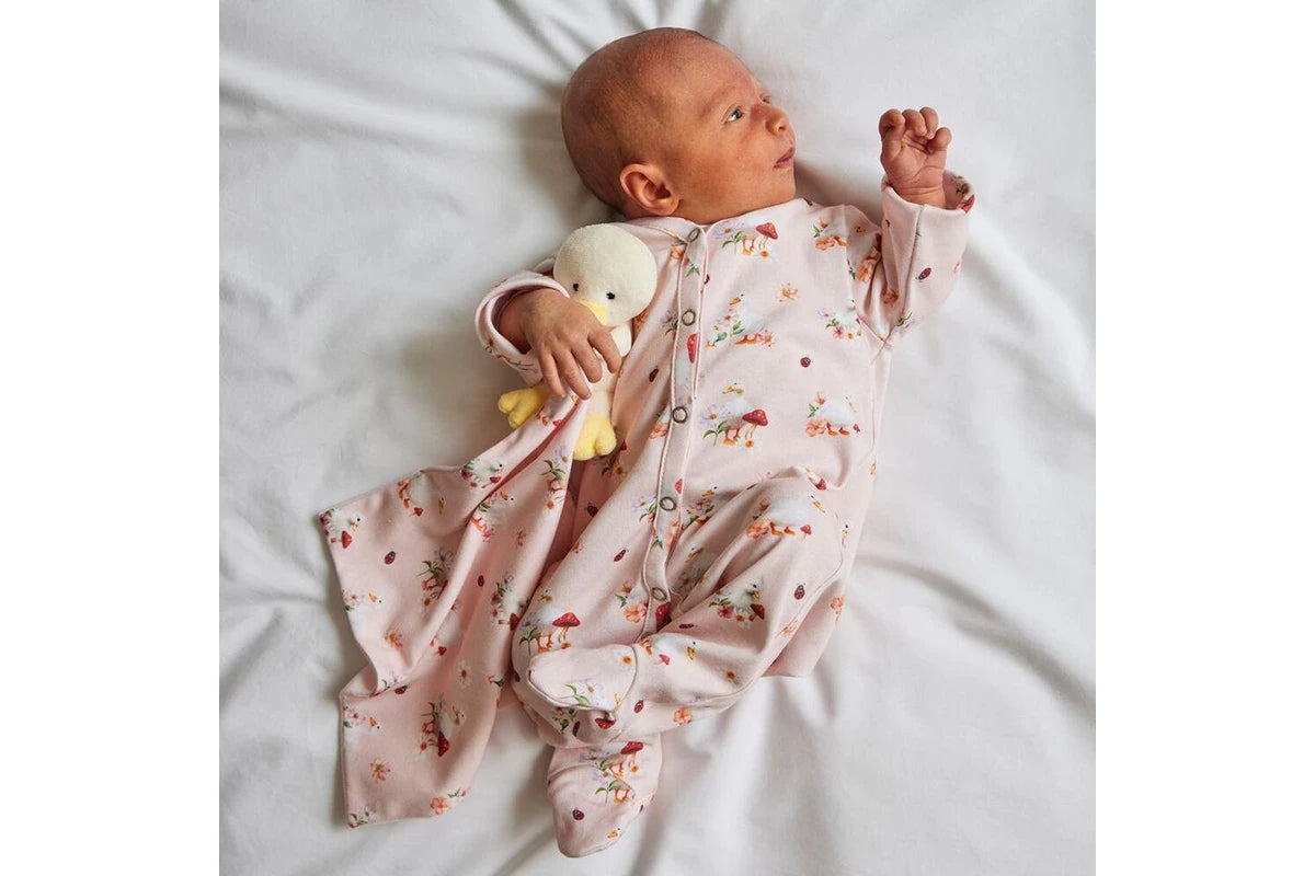 Jiggle & Giggle Baby Waddling Around Romper Comforter 100% Cotton Pink