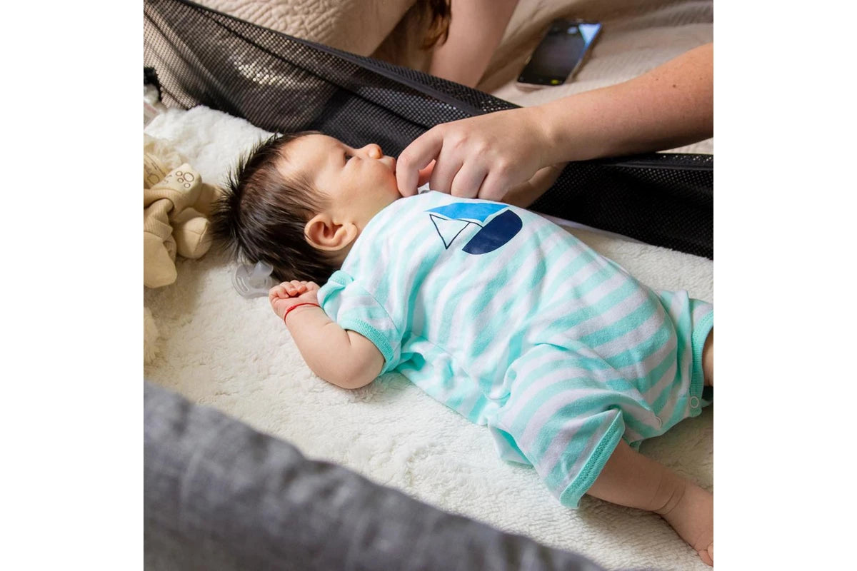 VeeBee 95cm Close To Me Co-Sleeper Bassinet 0-5m Baby Newborn Folding Adjustable